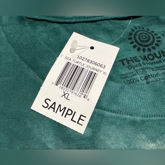 The Mountain Turtle Graphic Tie-Dye T-Shirt - Picture 3 of 4